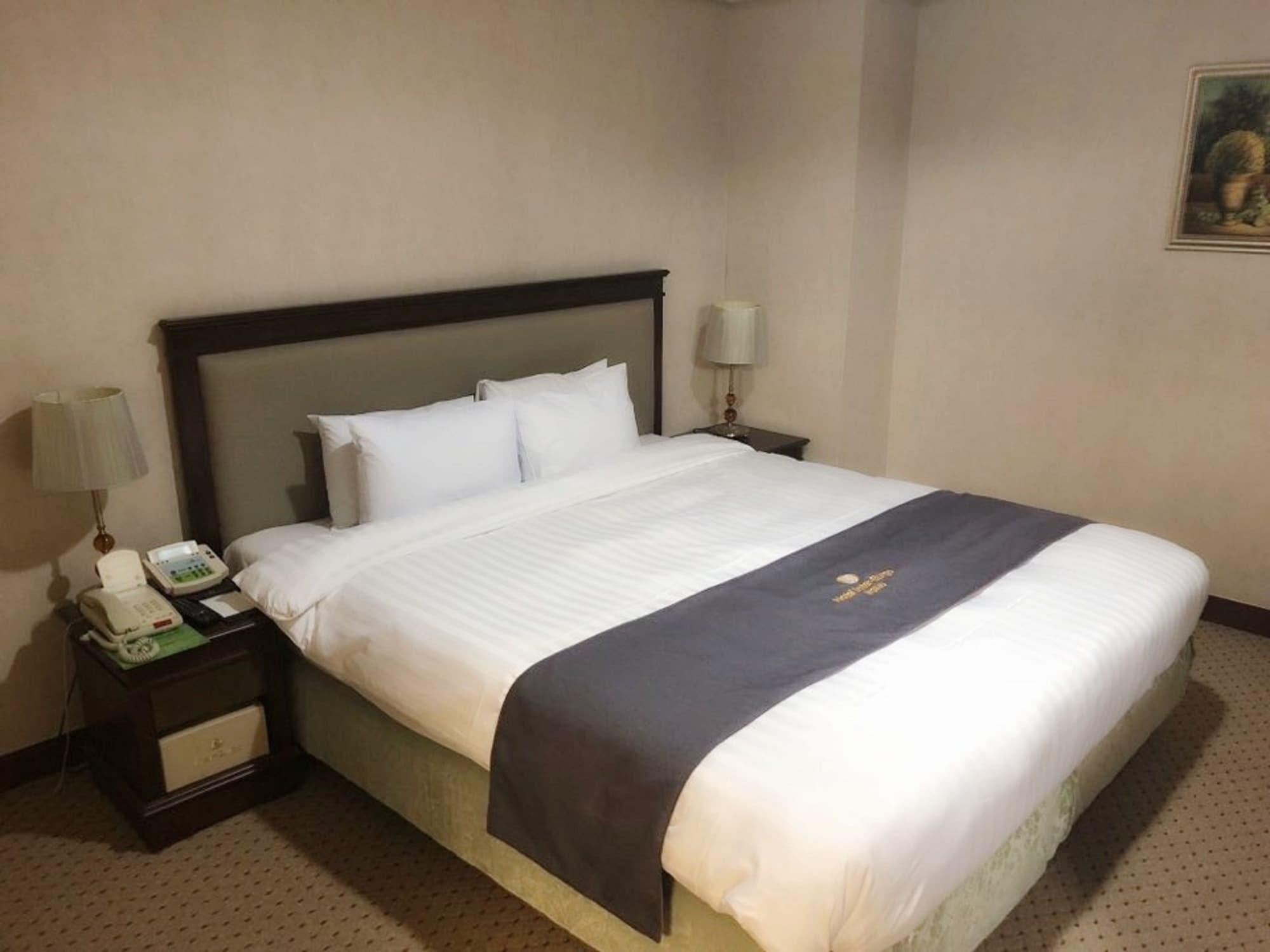 Interburgo Hotel Уонджу Екстериор снимка
