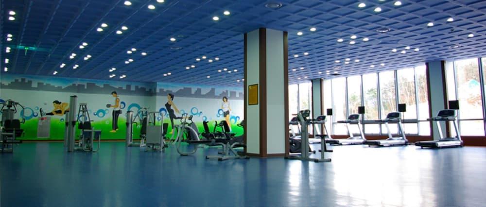 Interburgo Hotel Уонджу Екстериор снимка