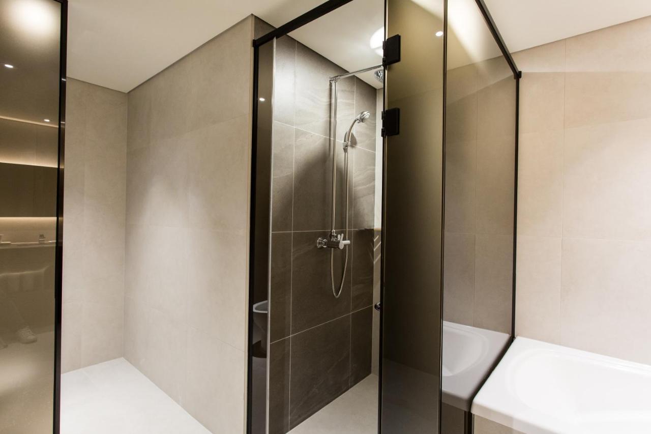 Interburgo Hotel Уонджу Екстериор снимка