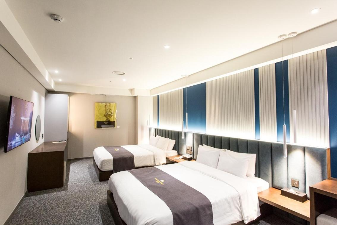 Interburgo Hotel Уонджу Екстериор снимка