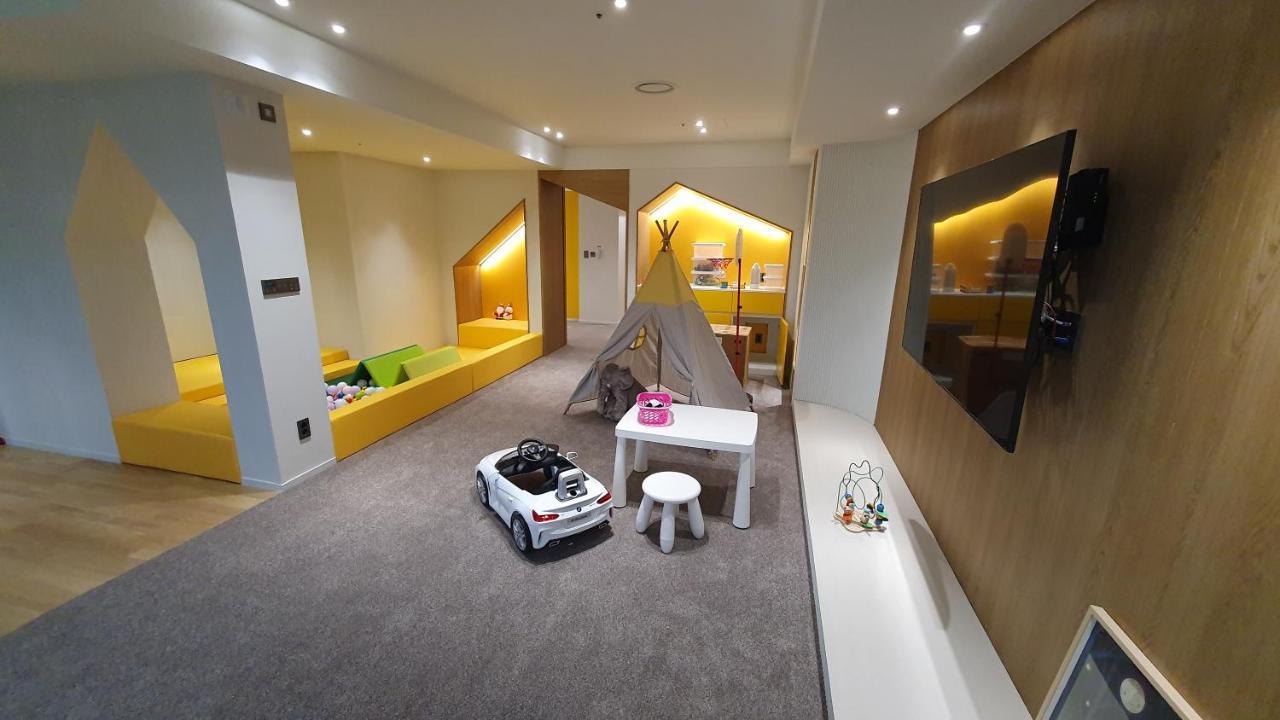 Interburgo Hotel Уонджу Екстериор снимка